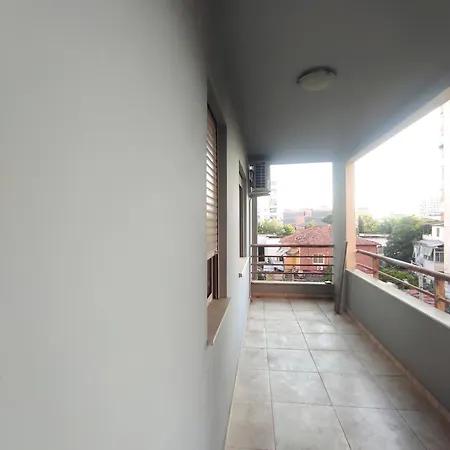 Kledia's Modern Apartman