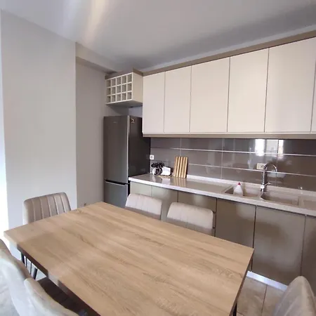 Apartman Kledia's Modern Tirana