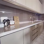 Kledia's Modern Appartement Tirana