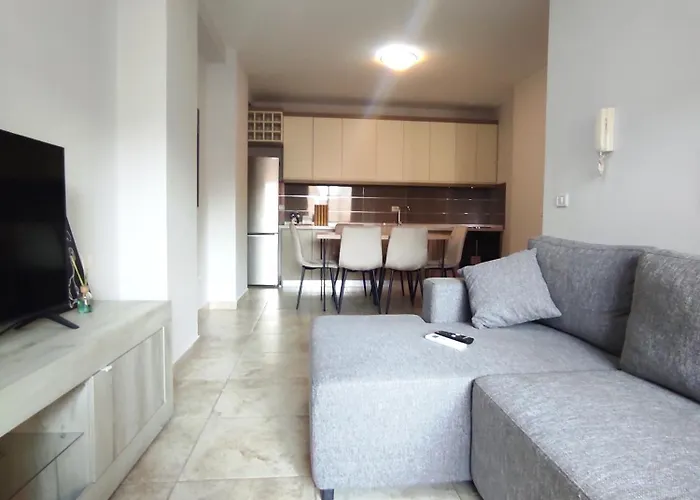 Kledia's Modern Lägenhet