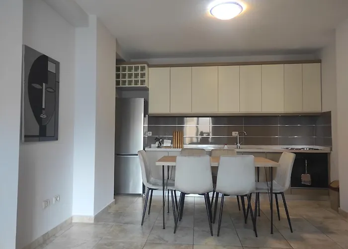 Kledia's Modern * 地拉那